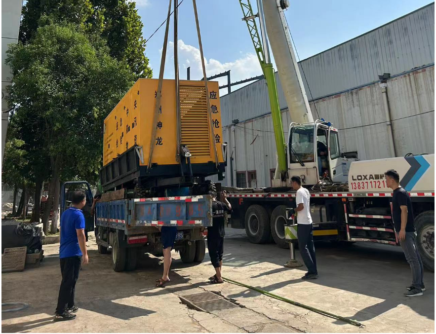 郑州米兰(中国)泵业随蓝天救援队去往河北省涿州市